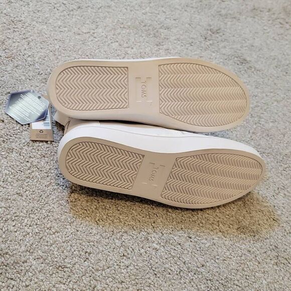 Toms White Women's Sneakers - Picture 6 of 6